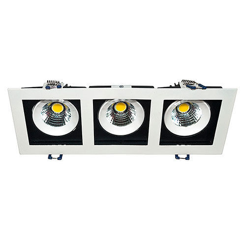 Cardan LED 3 focos brancos 3x8W luz quente 3000K