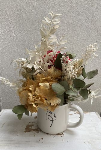 Taza ceramica flores perservadas variadas
